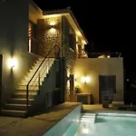 Olivia's Of Luxury * Kalivia (Skiathos)