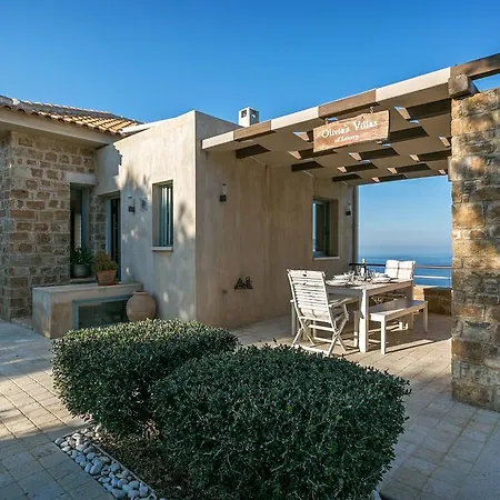 فيلة Olivia's Of Luxury Kalivia (Skiathos)