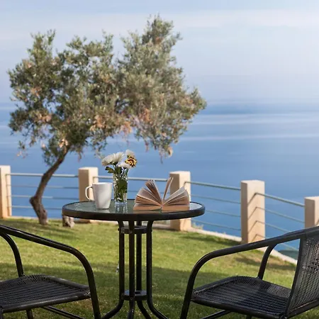 فيلة Olivia's Of Luxury Kalivia (Skiathos)